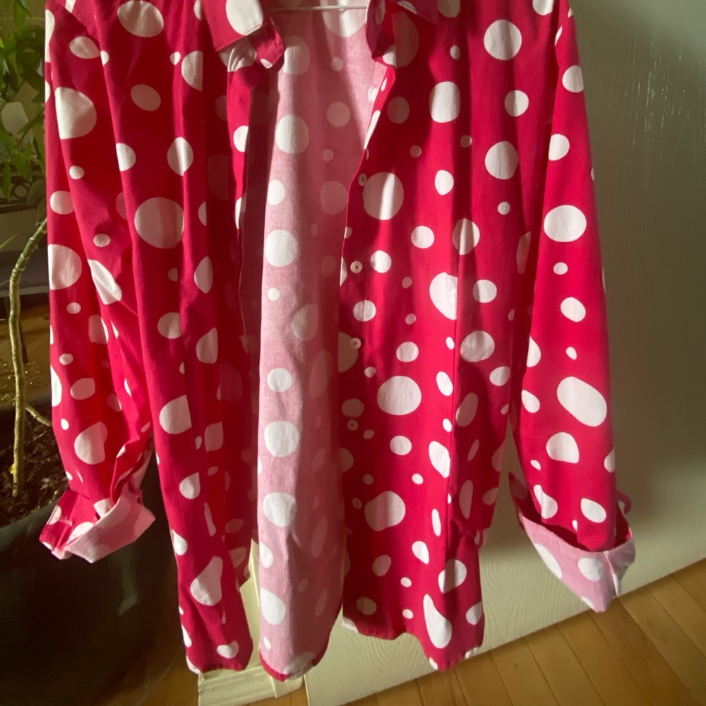 Used shirt in excellent condition